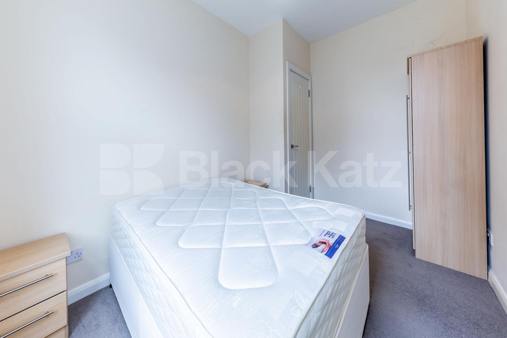  Well presented two double bedroom property set within a period conversion Moray Road, Finsbury Park